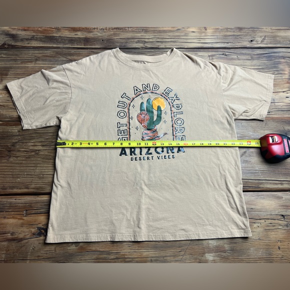 Arizona Desert Oversized Graphic Tee - Picture 3 of 5